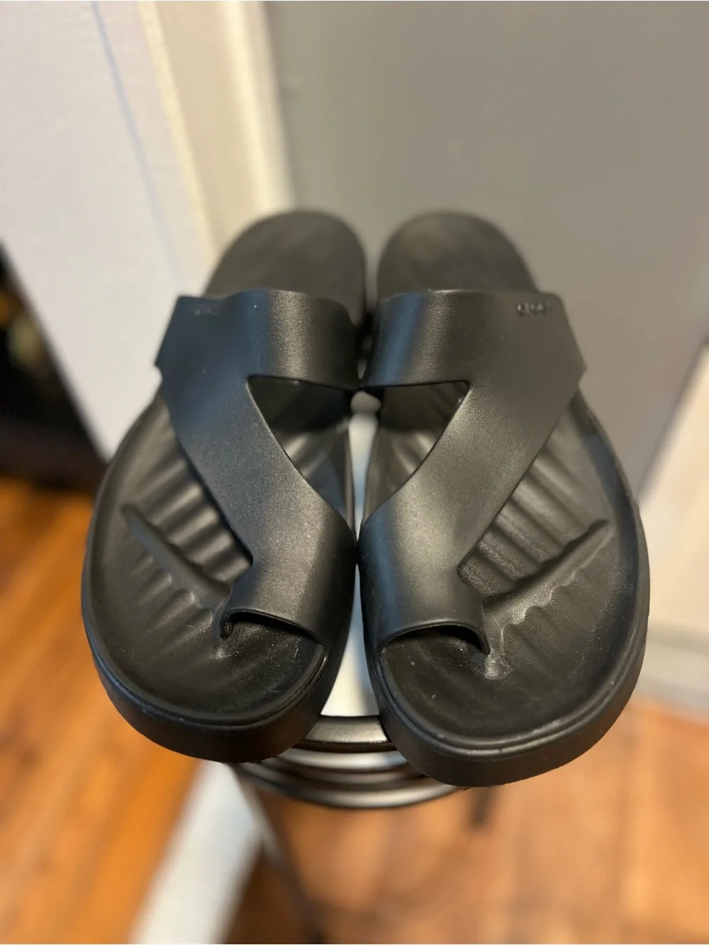 CROCS women Black Slide Toe-Post Platform Sandals size 10